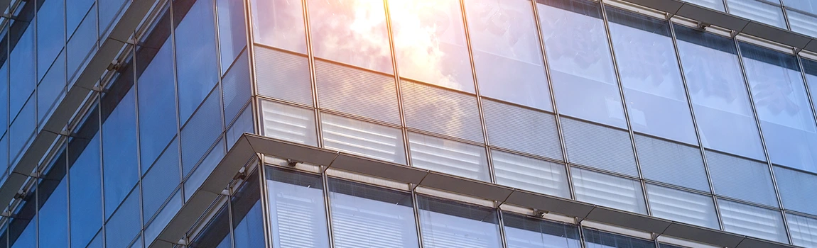 UV-Resistant Glass Experts in Town 'n' Country, FL